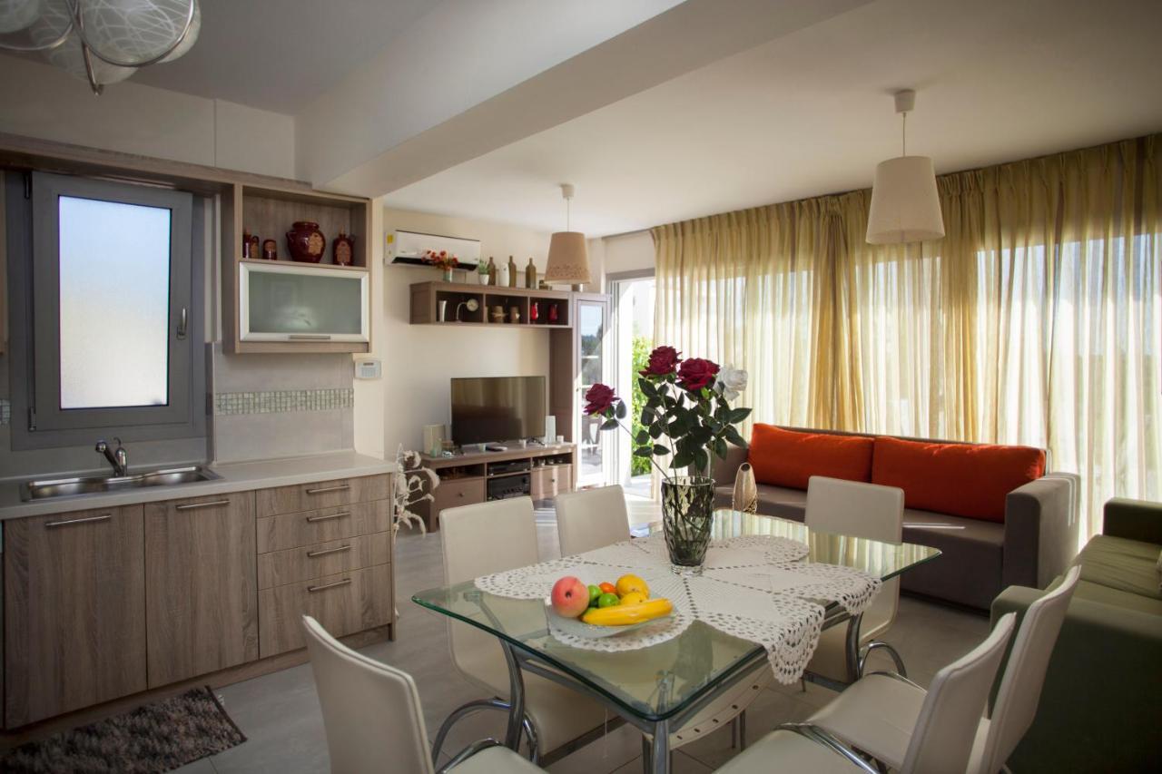 דירות העיירה רתימנו Pol And Mari House מראה חיצוני תמונה
